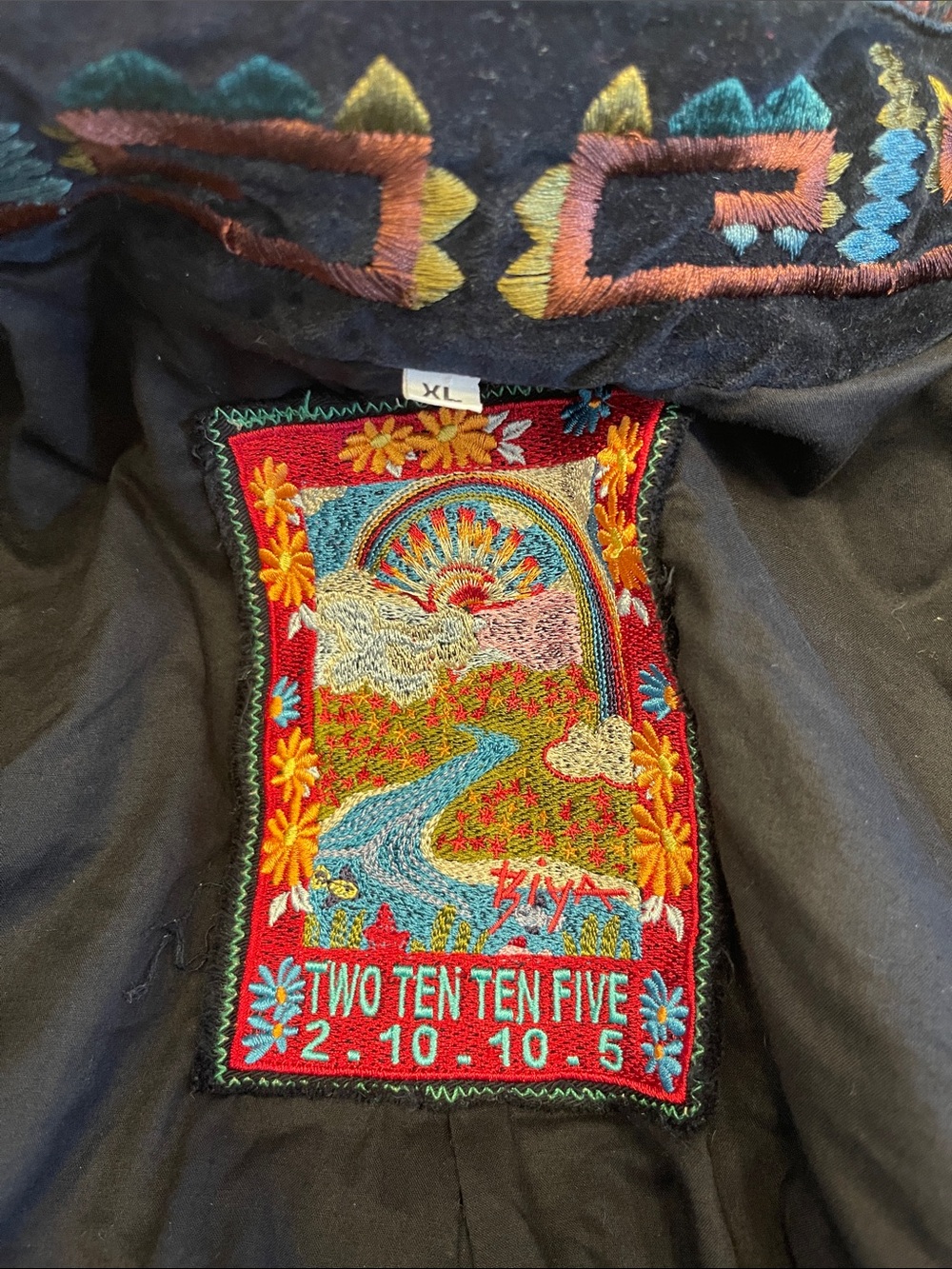 Johnny Was Black Velvet Bomber Jacket with Teal & Brown Embroidery - Picture 12 of 12